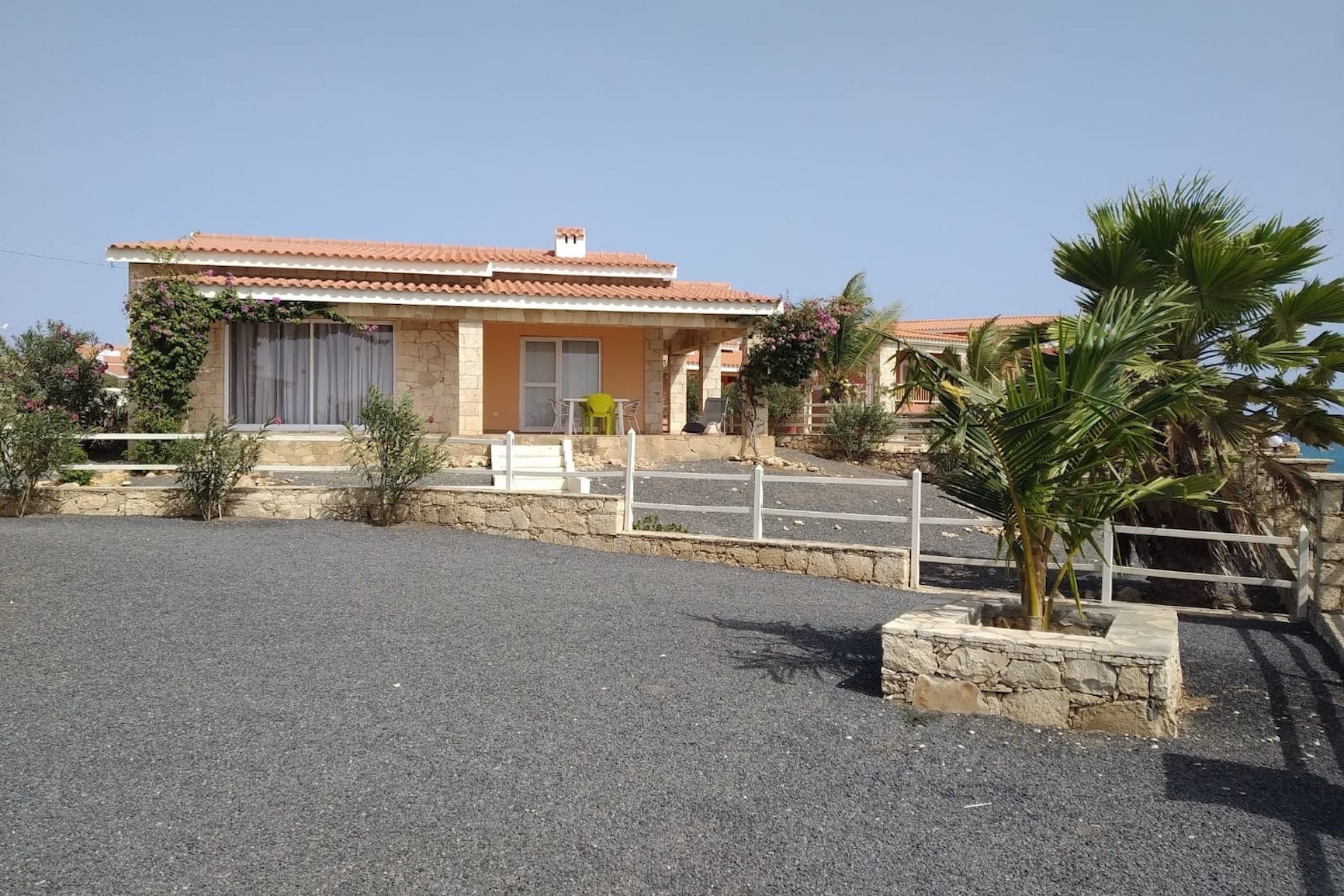 Villa 8 - exterior